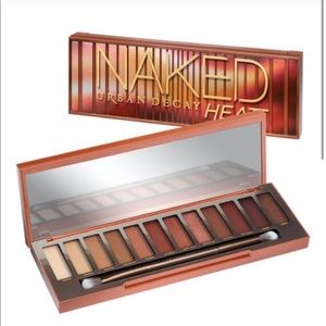 Urban Decay Naked Heat Eyeshadow Palette